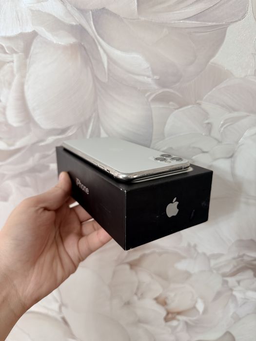 IPhone 11/Pro Max 64Gb - В отличном состоянии
