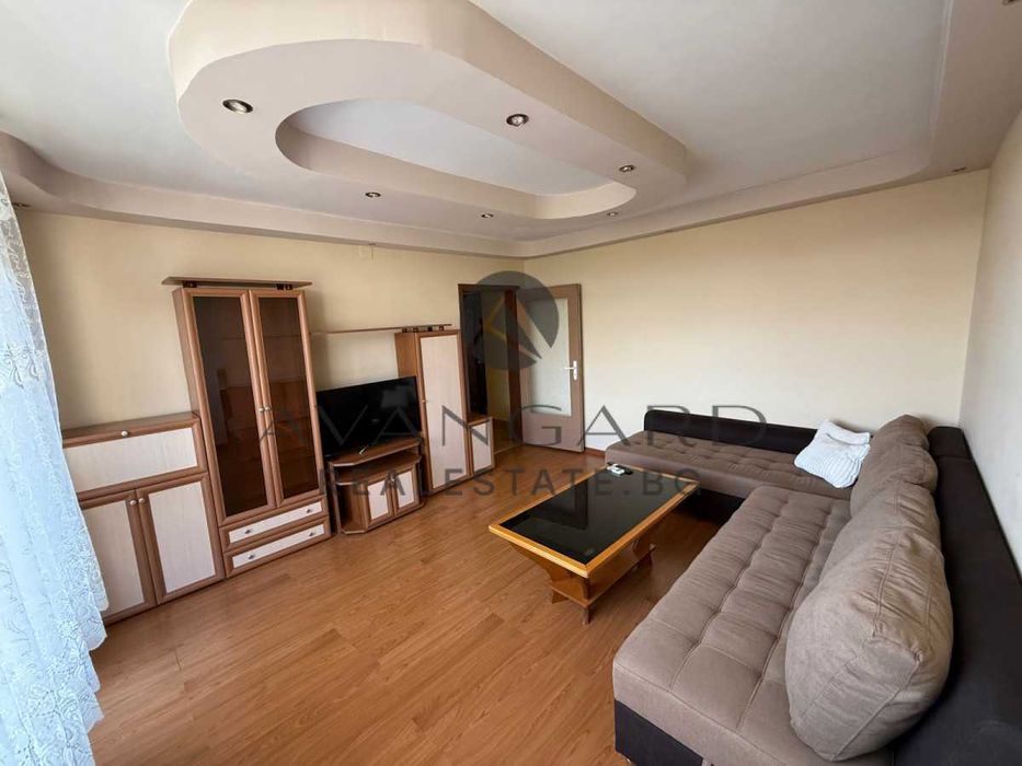 оф.23114 Двустаен с три отделни стаи/ Център