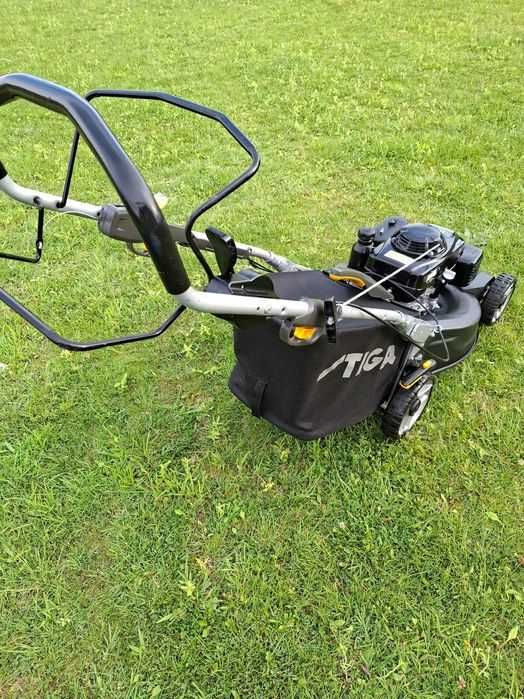 Masina tuns iarba / gazon / honda