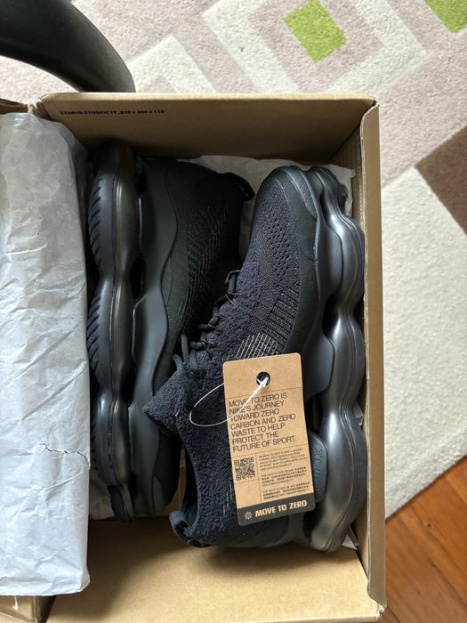 Nike Air Max Scorpion Flyknit Triple Black 44