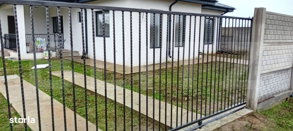 Casa parter, teren 400 mp, cartier Cernele