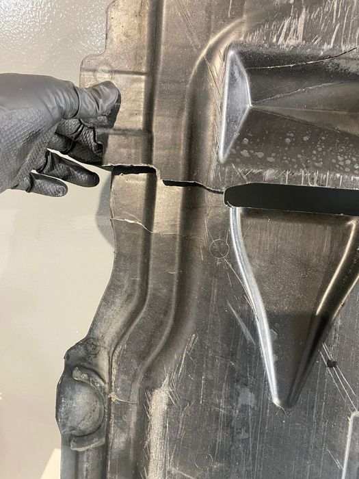 Scut motor VOLVO V40 2019 31440279