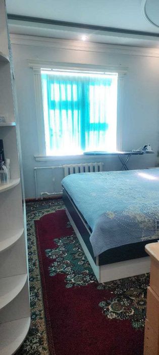 Gulobod da 5 xonali 4 etaj Kvartira sotiladi !!