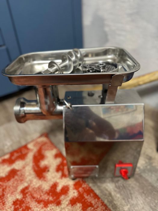 Мясорубка промышленная