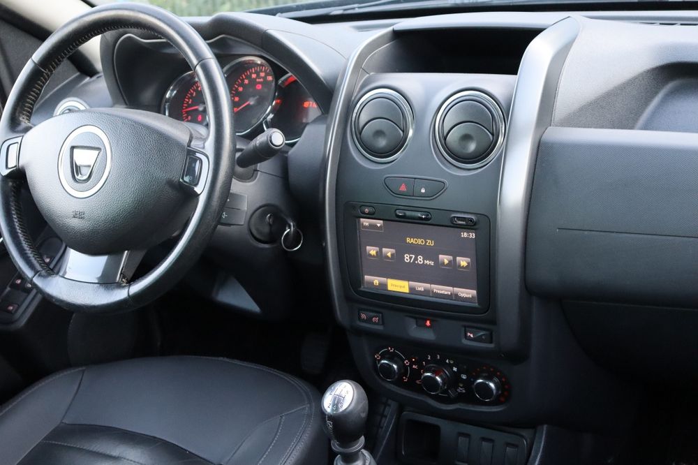 Dacia Duster!Piele!Încălzire în scaune!