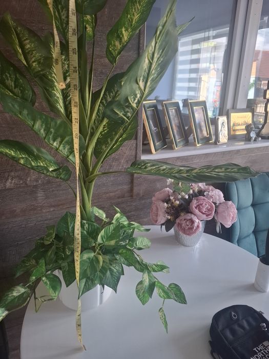 Plantă artificială