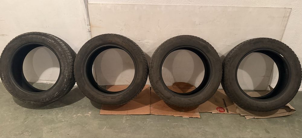 Зимни гуми Bridgestone 235 55 18