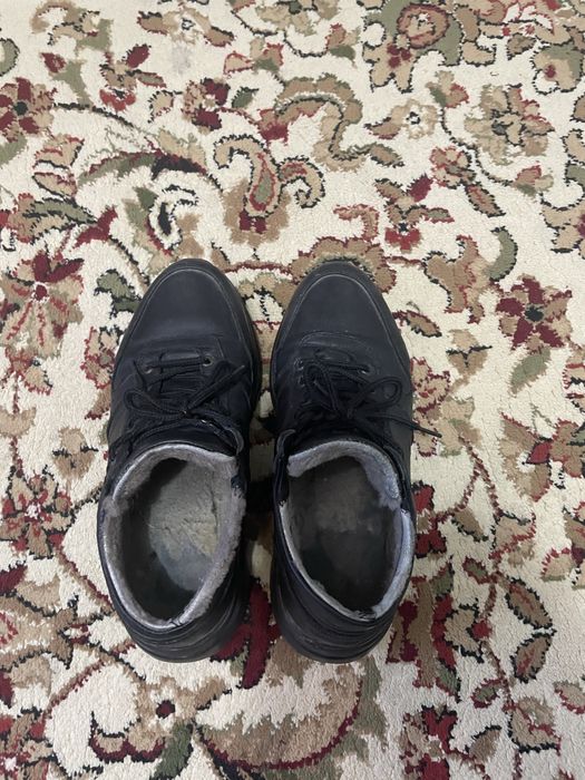 Продам зимнюю обувь