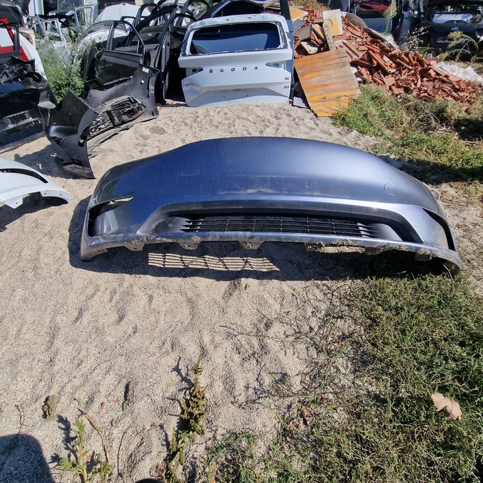 Tesla Y предна броня