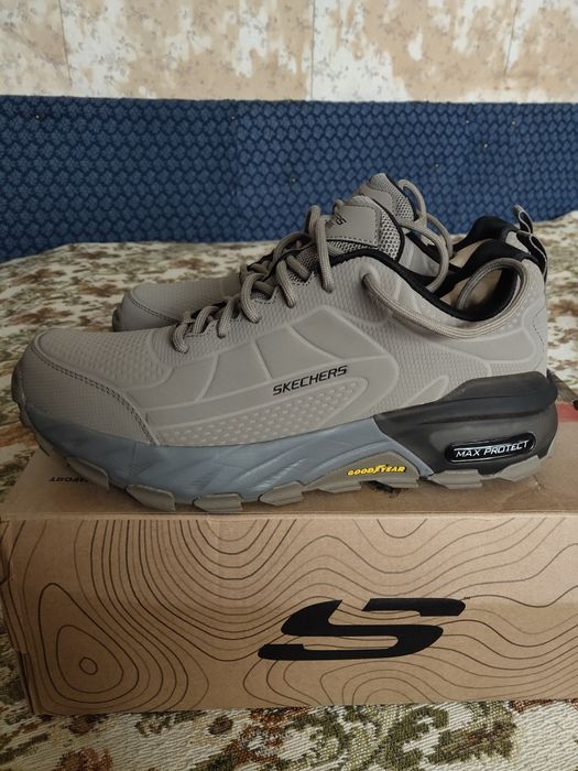 Сникърси SKECHERS Max Protect