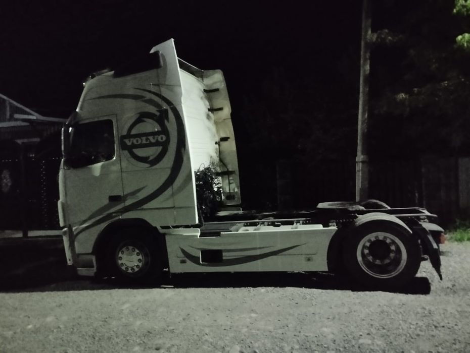 Продам фуру Volvo мега тент