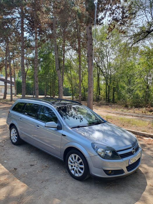 Vând Opel Astra H