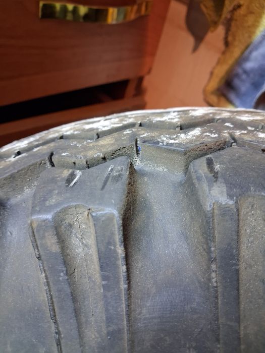 Шины уаз в сборе