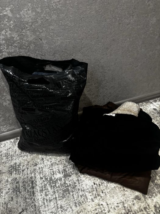 Отдам пакет вещей за 15000