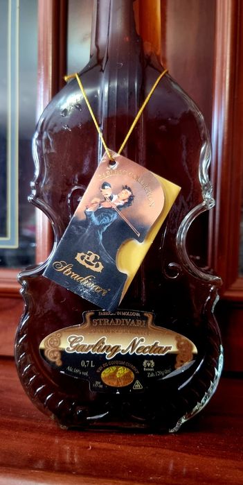 Сувенирное vine Stradivari