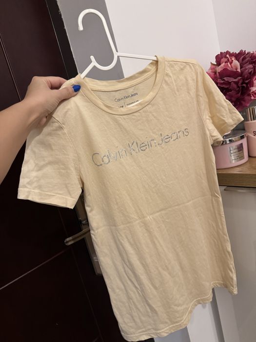 Vand tricou Calvin Klein original XS