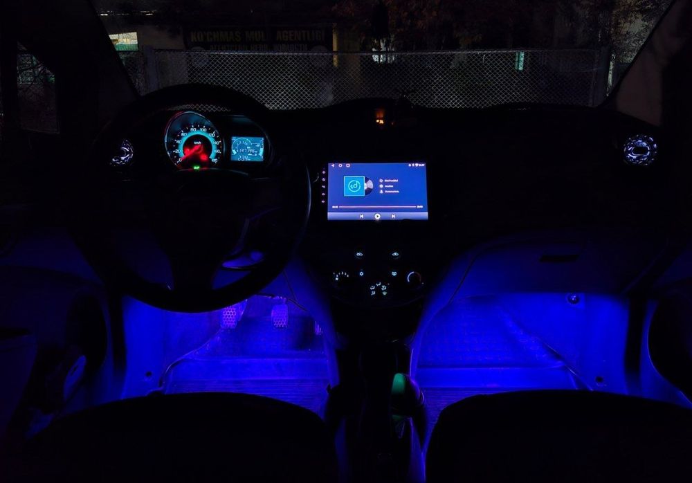 Chevrolet Spark 2018 года