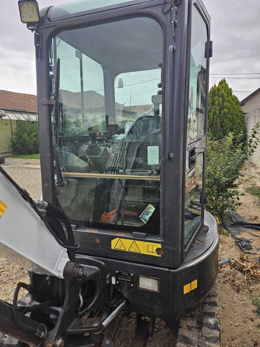 Vand excavator Bobcat E25 in Stare Exceptionala