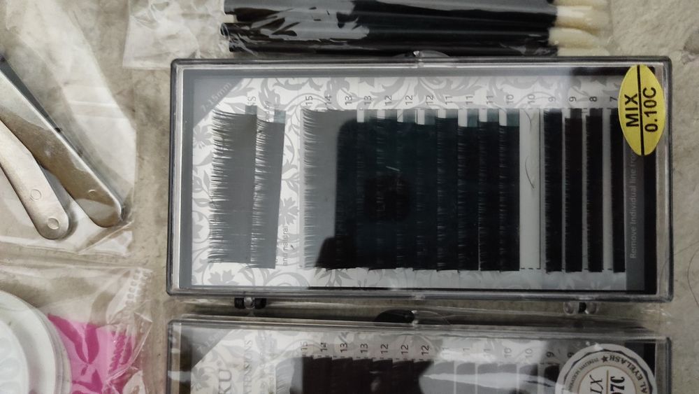 Тренировъчна глава и материали за миглопластика