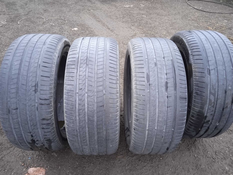Bridgestone 285/50 R20