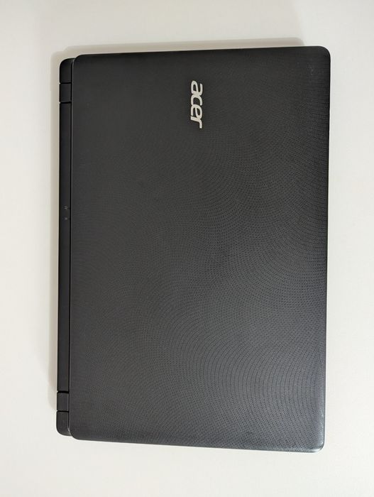 Ноутбук Acer Aspire ES1-572