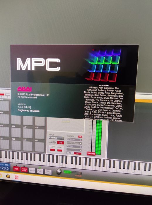 Сэмплер Akai professional