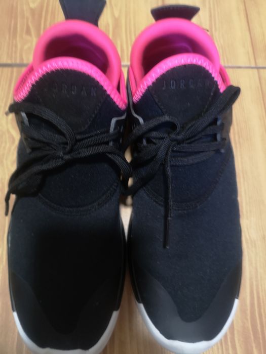 Adidași Jordan, mărime 37,5