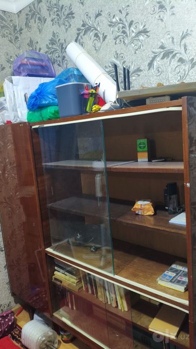 Продаётся Шкаф для книг