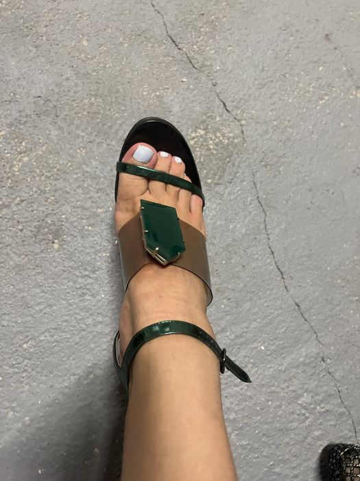 Обувь каблуки разные