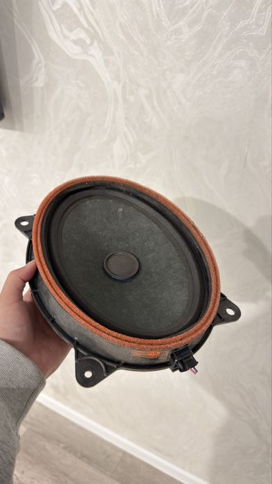 Оригинал колонка jbl