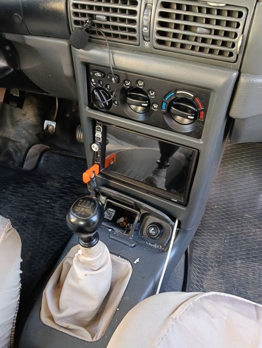 Vând Daewoo cielo