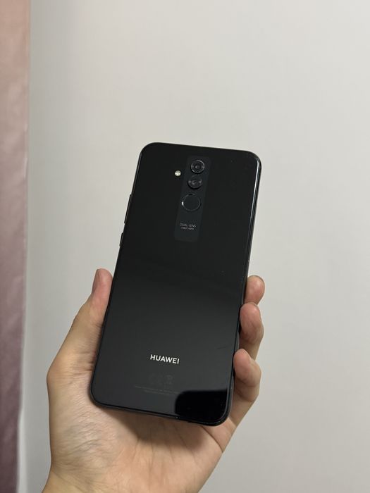 Huawei Mate 20 Lite 4/64Gb продам смартфон