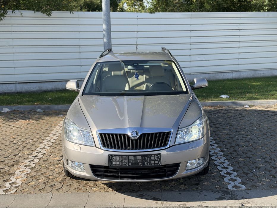 SKODA Octavia 2010 — imagine 2