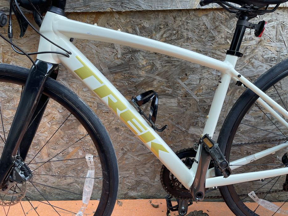 Bicicleta cursiera ciclocross gravel trek domane 4 furca de carbon  frane pe disc hiraulice roti 28”