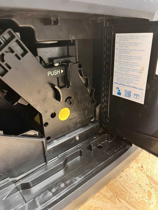 Philips LatteGo 5400, модел EP 5447/90 - внос , с БГ меню в оригинална