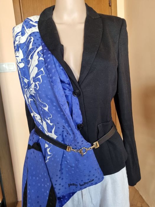 Копринен шал Pierre Balmain