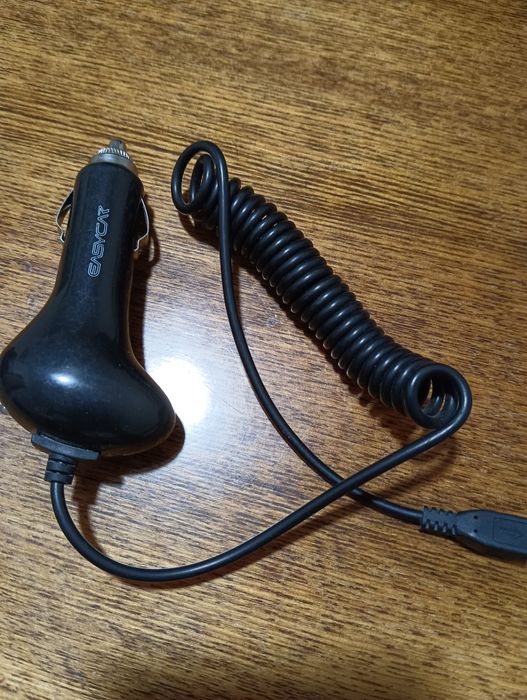 Продам зарядное устройство для машины