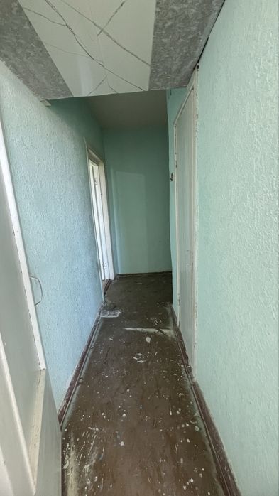 1xona 260mlnga srochna sotiladi