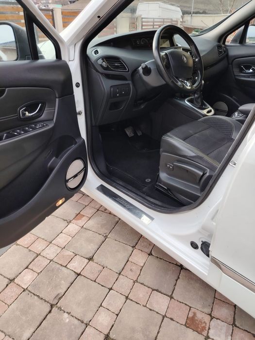 Vind   renault grand scenic