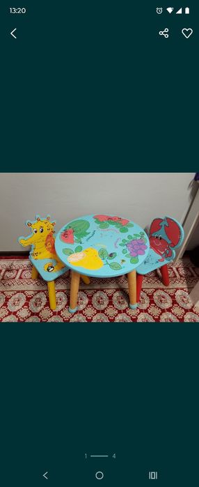 Стол и стульчики деревянные