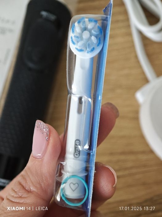 Електрическа четка за зъби Oral-B