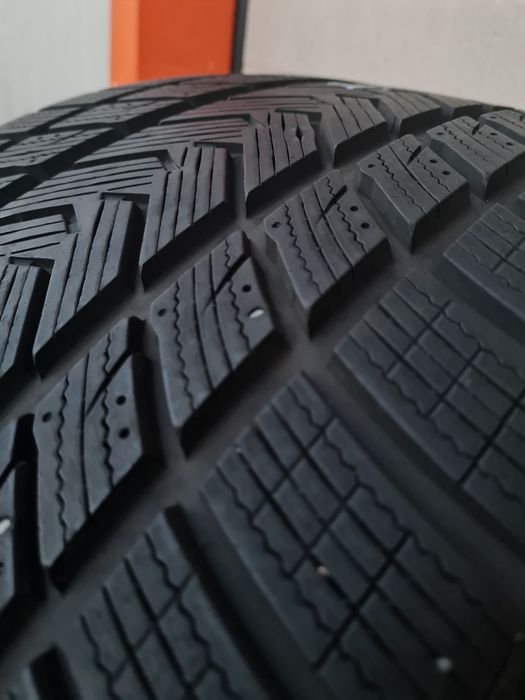 Зимни гуми 2 броя GRIPMAX SuperGripProWinter 295 30 R20 дот 3820