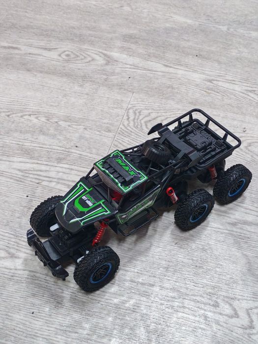 Продаётся машина с радио управлением 3+