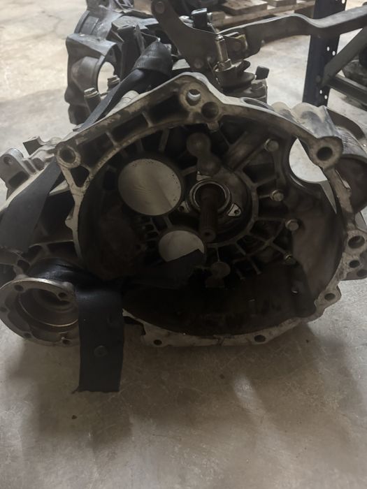 Скоростна кутия волксваген шаран 1.9 6 скорости volkswagen sharan 1,9