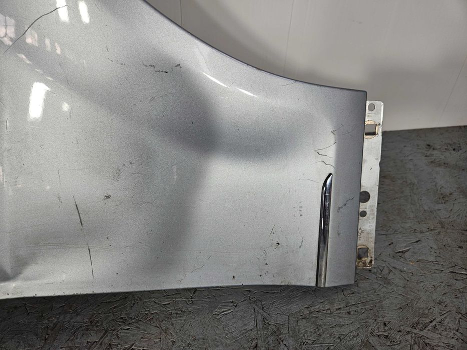 Оригинален десен калник Mercedes C W204 Мерцедес Ц класа в204