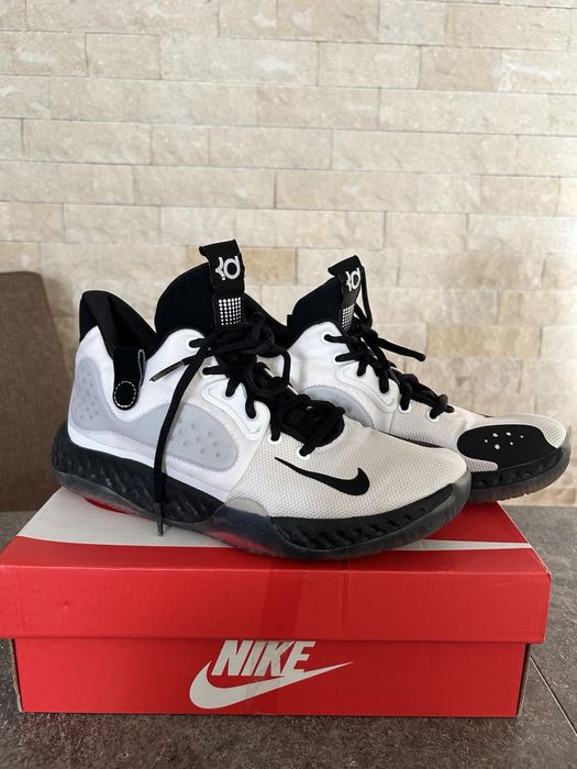 Кецове Nike - спортни