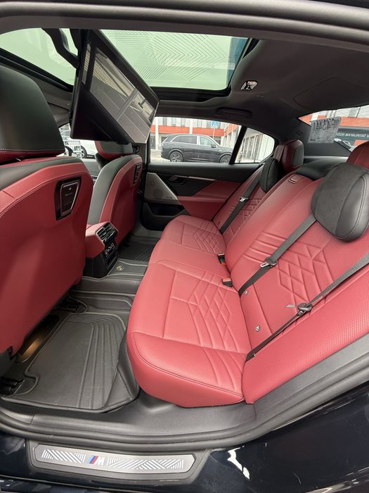 Bmw i5 40L +dop opsiya Televizorli 2025-Yil 14.700 Probeg