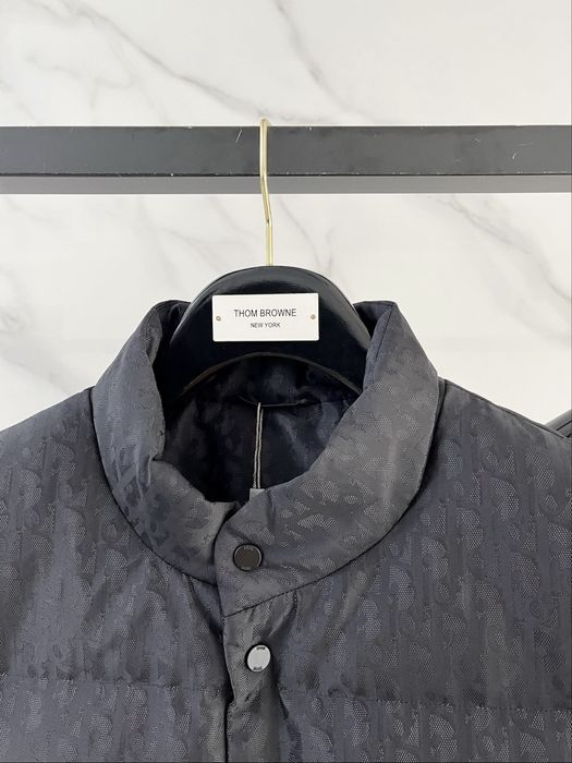 Vesta Dior , pe comanda , calitate premium , noua , M