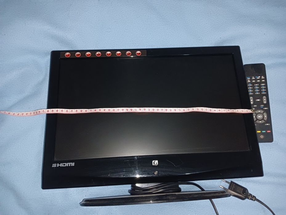 Малък телевизор 22' (работи) + Smart TV LG 49UK7550MLA (За части )