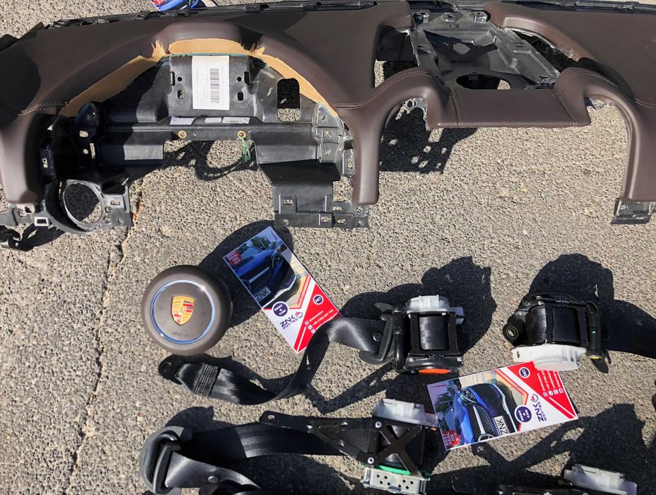 set centuri de siguranta pentru toate modelele PORSCHE / VW / BENTLEY